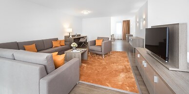 HerzogsPark Studios & Apartments