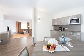 HerzogsPark Studios & Apartments