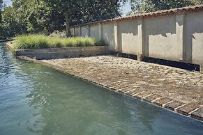 AQVAE Unconventional Country House