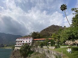 Hotel Tzanjuyu Bay