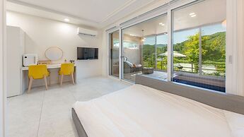 Hongcheon Toliaigeullaemping
