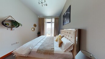 Tanin - Splendid Apartment With Marina Views and Pools
