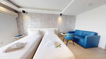 G Hotel by JL