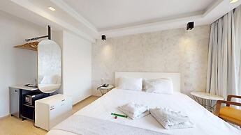 G Hotel by JL
