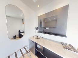 G Hotel by JL