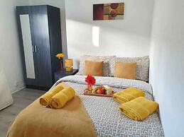 Lovely 3-bed Apartment in Coventry