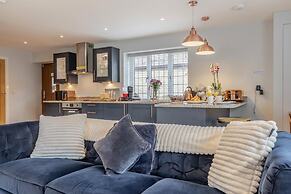Private and Unique Cottage Close to Sheffield