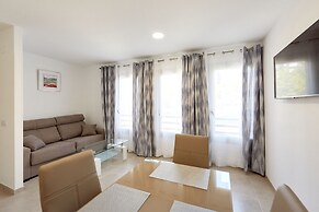 Sonrisa Deluxe Apartments Levante