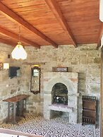 SARI KEÇİ TAŞ OTEL