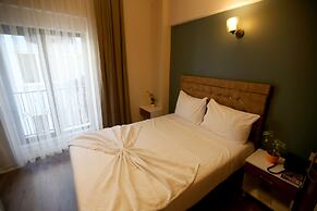 Senyor Garden Hotel