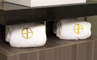 Hotel Grand One Plaza
