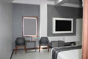 Hotel Grand One Plaza