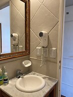Hotel Vicente Lopez