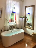 THE OLD ELTHAM POST OFFICE-LUXURY B&B