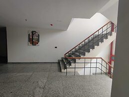 Hotel Noida Grand