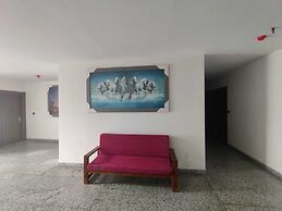Hotel Noida Grand