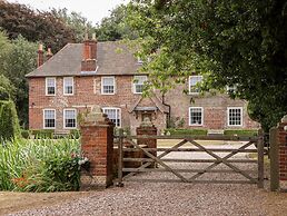 Solton Manor