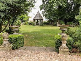 Solton Manor