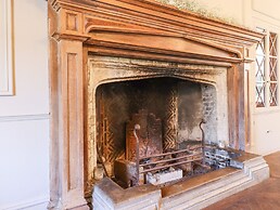Solton Manor
