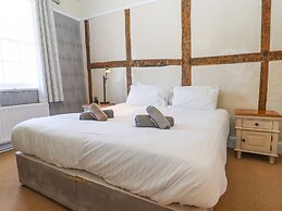 Solton Manor
