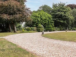 Solton Manor