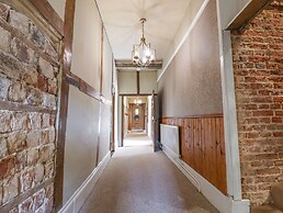 Solton Manor