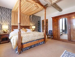 Solton Manor