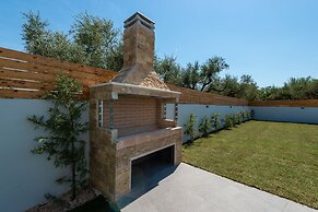 Villa Agalliu