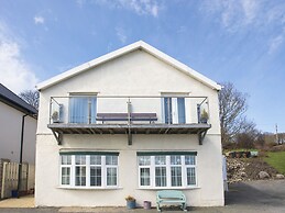 2 The Coach House