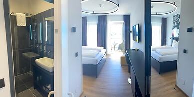 RINGRAST Hotel