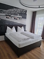 RINGRAST Hotel