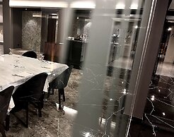 LAMBERTI BOUTIQUE HOTEL