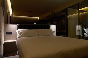 LAMBERTI BOUTIQUE HOTEL
