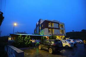 Raha Hotel