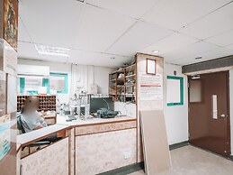 A Hotel Desker