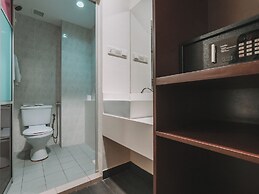 A Hotel Desker