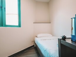 A Hotel Desker
