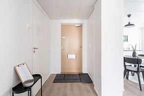 Spacious 1BR at Downtown with Balcony
