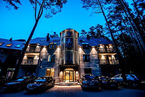 ESE  Hotel