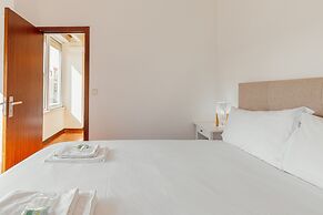 Bright Modern Boavista by Vacationy