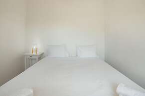 Bright Modern Boavista by Vacationy