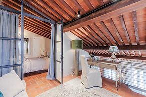 Casa Lucky a Modern Lucca Penthouse