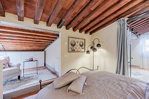 Casa Lucky a Modern Lucca Penthouse