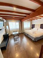 HOTEL BORDELUZ