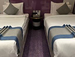 Marvelous Hotel