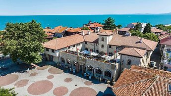 Castro Mesembria Boutique Hotel