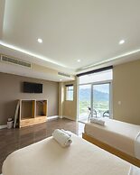 THE VIEW HOTEL