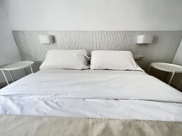 THE MO HOUSE GOTIC