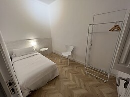 THE MO HOUSE GOTIC