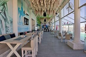Selena Bay Resort